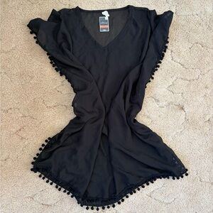 Women’s OS Black Pom-Trim V-Neck Beach Cover-Up